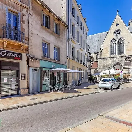 Le Petit Monge Ultra Centre Place Emile Zola Dijon